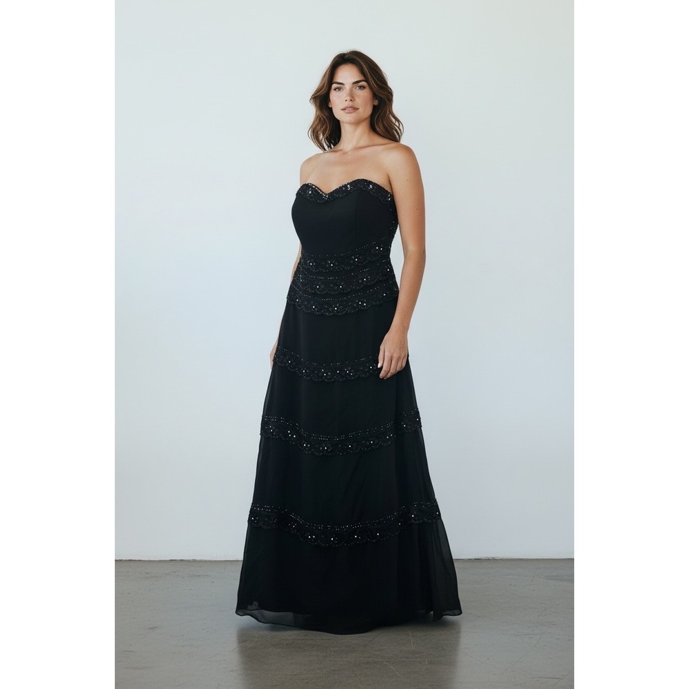 Jade Black Strapless Tiered Lace Beaded Formal‎ Evening Gown Size 8